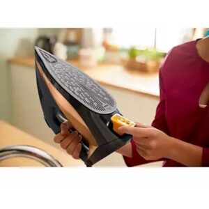 اتو بخار فیلیپس مدل DST7040