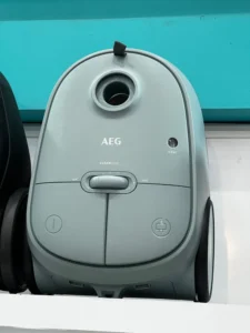 جاروبرقی آاگ مدل AB61C1OG